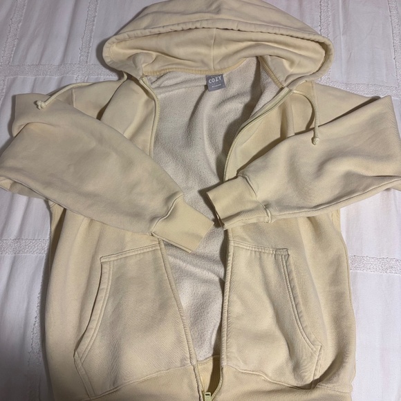 Aritzia Cozy Fleece Zip Hoodie – Light Yellow (Size S) - Picture 1 of 2